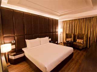 The Regent Hotel Chandigarh Bagian luar foto